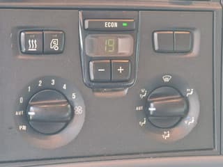 Scania R580 V8 Topline 4x2 - Full spec - Custom interior - Retarder - Night clima - Full air - Navi - Image 15