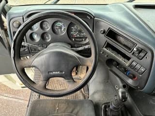 DAF XF SPACECAB (EURO 3 / ZF16 MANUAL GEARBOX / ZF-INTARDER / AIRCONDITIONING / 870 LITER DIESELTANK) - Image 6