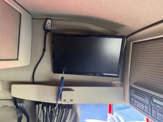 Volvo 540 6X4 - EURO 6 + PALFINGER EPSILON S260Z96 - Image 27