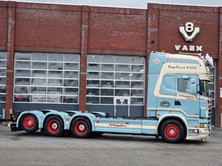 Scania R620 Topline 8x4 - Retarder - Full air - Custom interior - Show truck - HUB reduction - Image 6