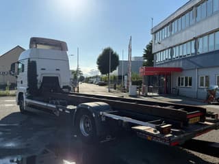 MAN 18.420 EURO 6 + KRONE 2 AXLE + 2x DHOLLANDIA LIFT - Image 10