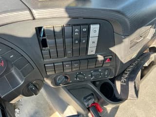 Iveco 310 PALFINGER PK14002 - MOTOR DEFECT - Image 16
