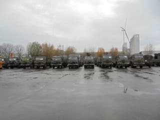 DAF 4X4 ARMY   50 X TRUCKS FOR SALE - Image 9