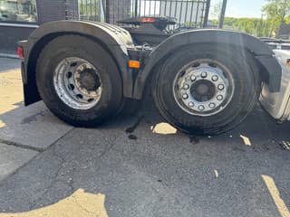 Volvo 460 6X2 - EURO 6 + LIFTING AXLE - Image 8