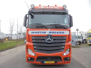 Mercedes-Benz 2645 NL TRUCK - Image 2