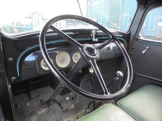 Chevrolet 1 1/2 TON FLATBED - Image 8