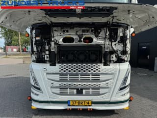 Volvo 500 TURBO COMPOUND 2021, 6X2, IPARCOOL, FULL AIR, DYNAMIC STEERING, LEATHER SEATS, LIKE NEW! - Image 21