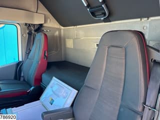 Volvo 420 EURO 6 - Image 8