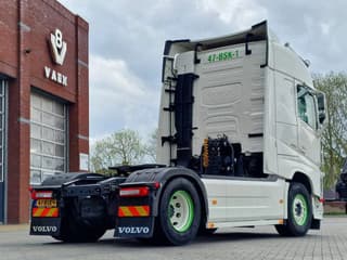 Volvo 13.540 Globetrotter 4x2 - Custom exterior - I parkcool - Navi - APK/TUV: 27-02-2026 - Image 7