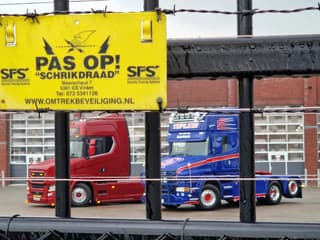 Scania T580 V8 Topline 6x2 - Original Scania Hauber / Torpedo - Manual gearbox - Show truck - Retarder - Image 51