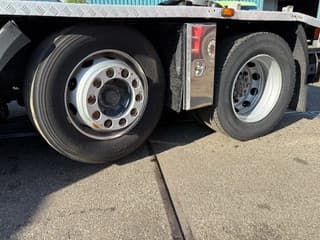 DAF 6x2 TRACTOR UNIT (EURO 4) (ZF16 MANUAL GEARBOX / ZF-INTARDER / LIFT-AXLE / STEERING AXLE / ETC.) - Image 16
