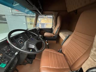 Scania T143-420 V8 Torpedo 6x2 V8 - Image 6
