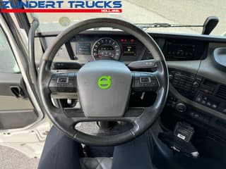 Volvo 500 GLOBETROTTER - Image 20
