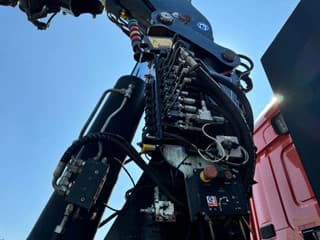 Scania R560 V8 8X2 + EFFER CRANE 1550 6S + FLYJIP 6XHYDR + REMOTE + WINCH - Image 12