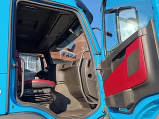 Volvo 410 4x2 - Box - Loadlift - Full air - Euro 6 - Box: 7.50 - Image 28