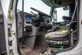 Renault PREMIUM 320 - Image 5