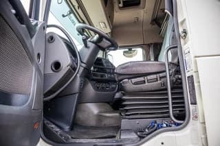 DAF XF 440 - ADR - 407 000 KM - Image 5
