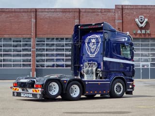 Scania R560 V8 Highline 6x2 - Show truck - Manual gearbox - 2.90 WB - PTO/Hydraulic - Double glazed - Image 35