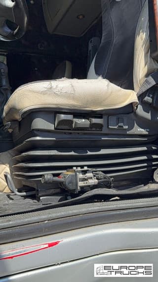 Volvo 420 - Image 9