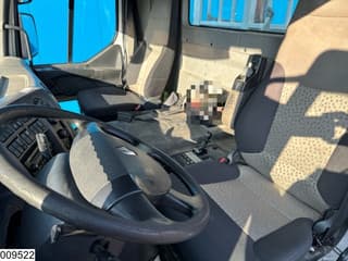 Renault Kerax 380 Dxi 6X4, EURO 5, Steel suspension - Image 9