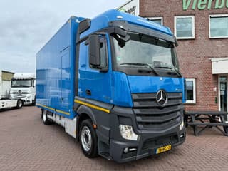 Mercedes-Benz Actros Actros 1842L Bigspace Koffer / Retarder / Kleine Unfall / Fahrbereit / Holland Truck
