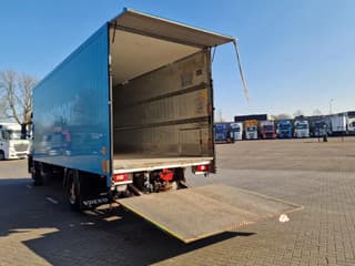Volvo 410 4x2 - Box - Loadlift - Full air - Euro 6 - Box: 7.50 - Image 6