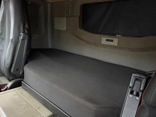 Volvo FH420 - Image 16