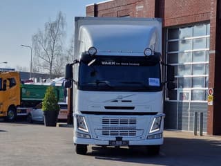 Volvo 330 4x2 - Carrier MT 18 Frigo - Loadlift - Full air - Sleepercab - Image 2