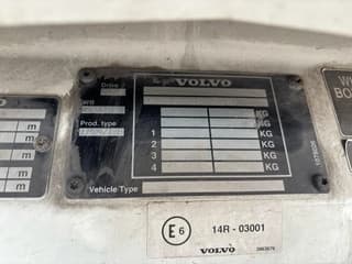 Volvo 12.460 4X2 Globetrotter steel/air retarder - Image 11