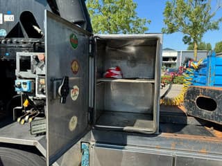 Scania R560 V8 8X2 + EFFER CRANE 1550 6S + FLYJIP 6XHYDR + REMOTE + WINCH - Image 15