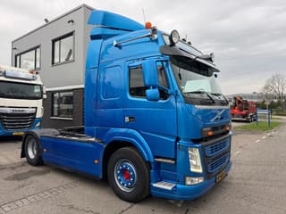Volvo 4X2 SPOILERS EURO 6 SKIRTS HOLLAND TRUCK TÜV TILL 09-2025 - Image 3