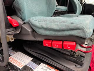 Volvo 12.460 4X2 Globetrotter steel/air retarder - Image 18