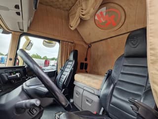 Scania R580 V8 NGS Highline 6x2 - PTO/Hydraulic - 2.95 WB - Retarder - Night clima - Custom interior - Image 10
