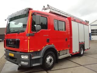MAN 15.250 FIRE TRUCK,2000 LITER TANK, FOAM TANK, AIRCO - Image 11