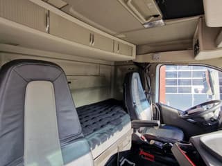 Volvo 13.500 6x2 - Retarder - Full air - 3.20 WB - Leather - Image 18