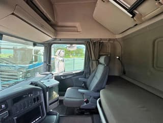 Scania R410 EURO 6 RETARDER 2X TANKS TOP CONDITION HOLLAND-TRUCK - Image 8