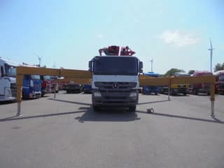 Mercedes-Benz 4144 8X4 SANY 56M BETONPOMP - Image 3