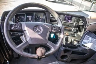 Mercedes-Benz 1848 LS - Image 9