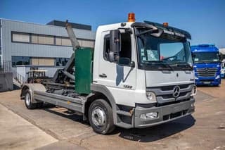 Mercedes-Benz 1222 K - Image 2