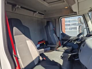 Renault 12.250 4x2 - Box - Loadlift 1.500 KG - A/C - Euro 6 - Automatic - Camera system - Image 28