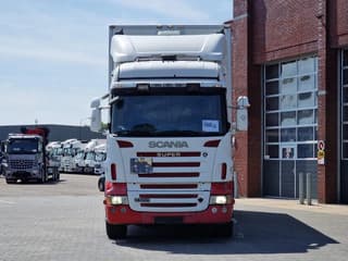 Scania R500 V8 Highline 6x2*4 - Box with side doors - Loadlift - Manual gearbox with retarder - Full air - Steering axle - Image 2