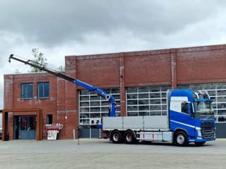 Volvo 13.540 Globetrotter 6x4 - HMF 1920K with remote year 2019 - Full air - Leather - Image 17