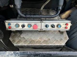 Scania P360 8X2 - HIAB 211BW-3 + FAUN VARIOPRESS - ONLY 198.135 KM - Image 21