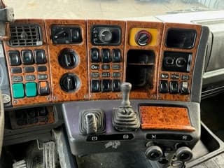 Scania R143-450 V8 STREAMLINE 6x2 FULL STEEL KIPPER (MANUAL GEARBOX / FULL STEEL SUSPENSION / 10 TIRES / ROBSON DRIVE / MECHANICAL PUMP & INJECTORS) - Image 10