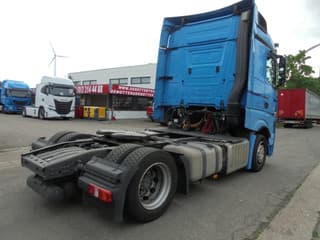 Mercedes-Benz 1842 10 IN STOCK - Image 6