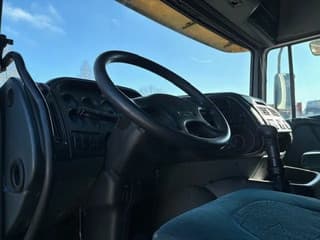 DAF XF SPACECAB (EURO 2 / ZF16 MANUAL GEARBOX / D.E.B. ENGINE BRAKE / AIRCONDITIONING) - Image 7