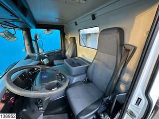 Scania 380 8x4, Manual, Steel suspension - Image 9