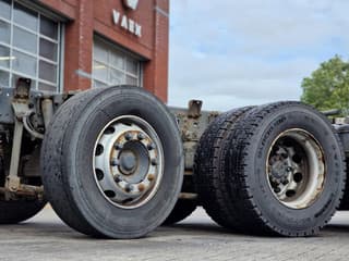 DAF 530 SuperSpaceCab 6x2*4 - Chassis 740 cm - Loadlift - Steering axle - Leather - - Image 24