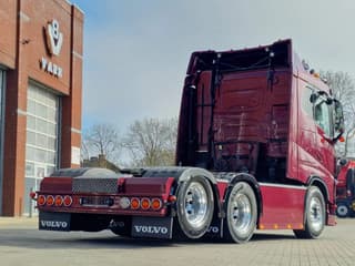 Volvo 13.540 Lowroof 6x2 - Show truck - Custom interior - Full air suspension - I parkcool - VEB+ - Image 7