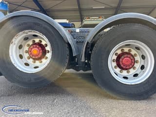 Volvo 750 - Image 6